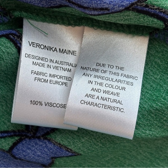 Veronika Maine Floral Tunic Blouse 10 Button Front Green Blue - Picture 8 of 10